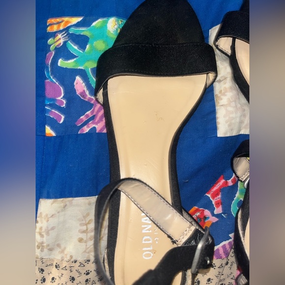 🚨LAST CHANCE Short Black Suede Wedge - Picture 6 of 8